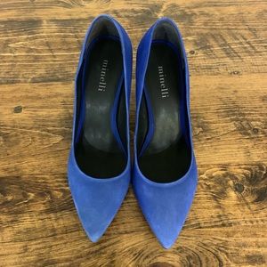 Minnelli Suede Pumps